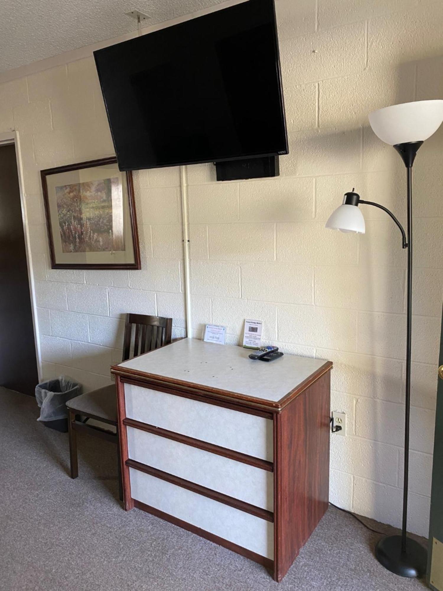 Forest Lodge Motel 해피캠프 외부 사진
